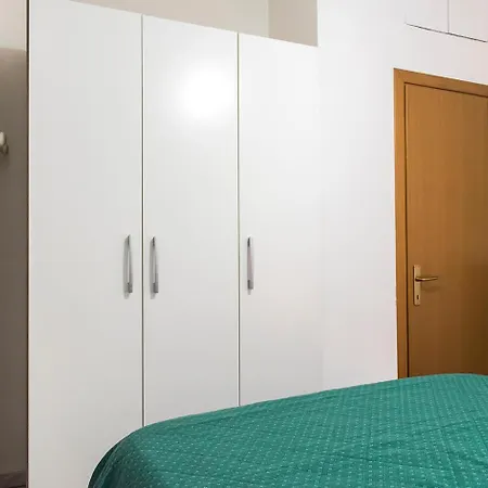 N079 - Numana, Delizioso Cielo-terra Nel Centro Storico *