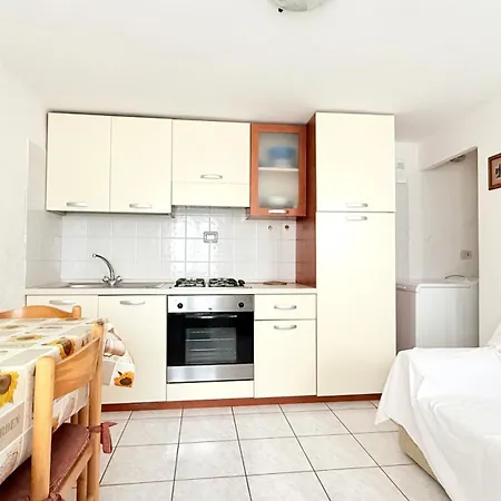 N079 - Numana, Delizioso Cielo-terra Nel Centro Storico 公寓 努马纳