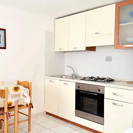 N079 - Numana, Delizioso Cielo-terra Nel Centro Storico דירה נומאנה