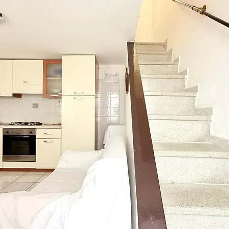 דירה N079 - Numana, Delizioso Cielo-terra Nel Centro Storico *